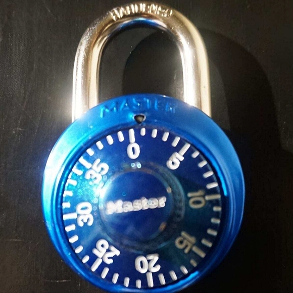 Blue Masterlock - Picture 1 of 2